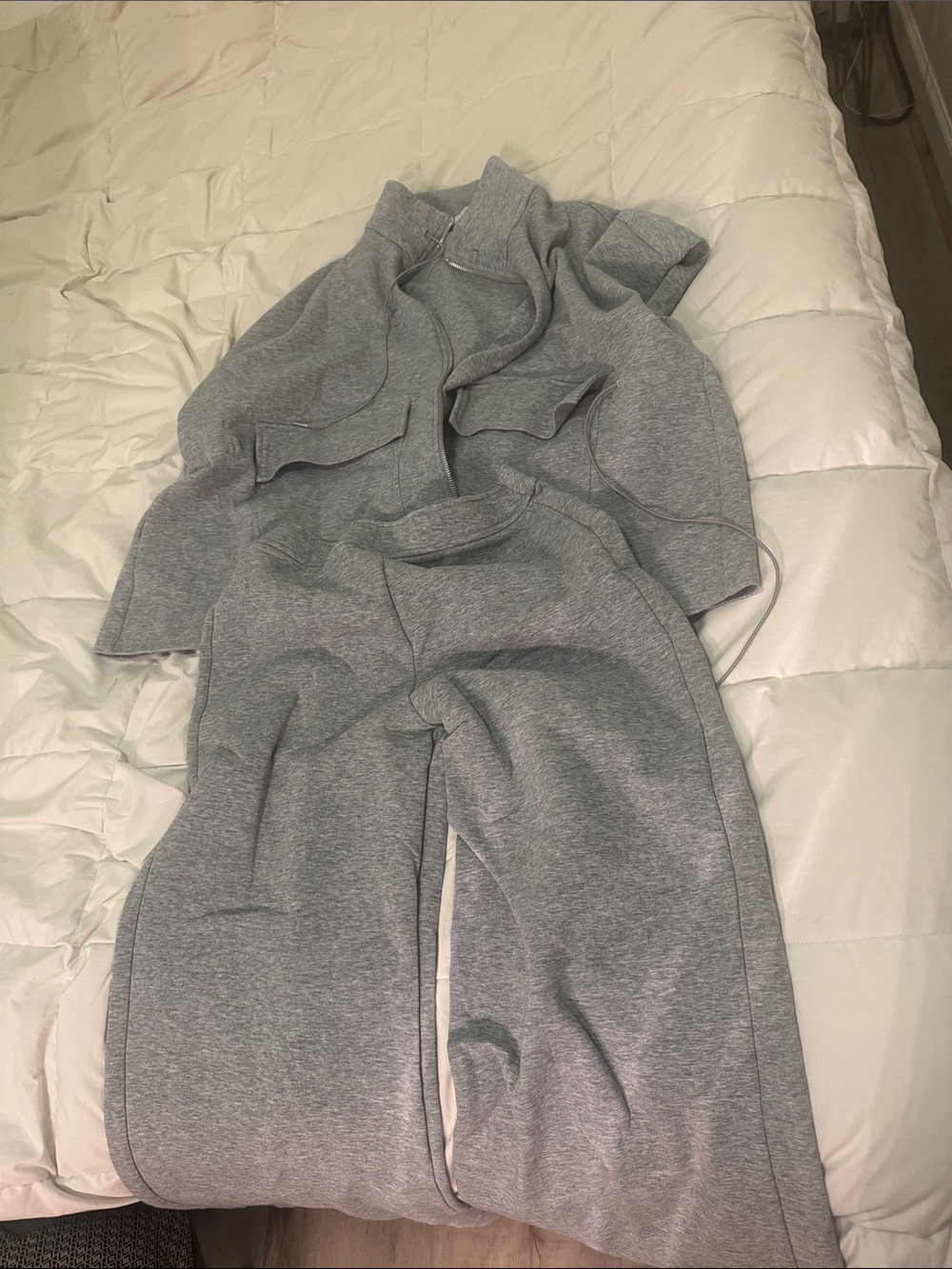 Mango Gray Sweatshirt and Sweatpants Set